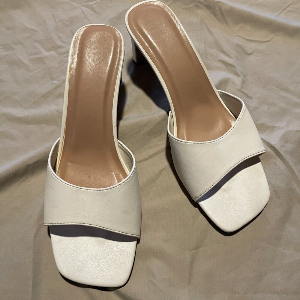 A New Day White Heeled Sandals – Women’s 9 – Gently Worn